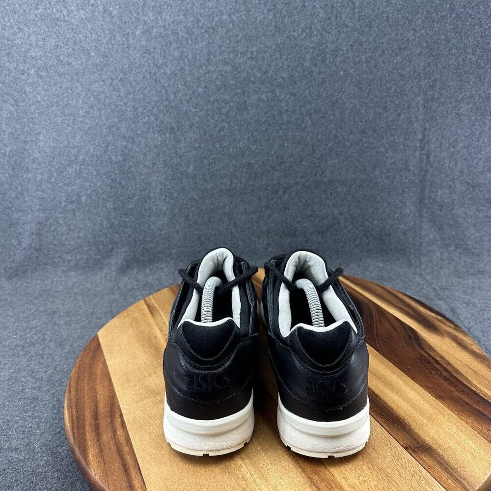 KITH GRAND OPENING ASICS
BLACK AND WHITE - Picture 7 of 11